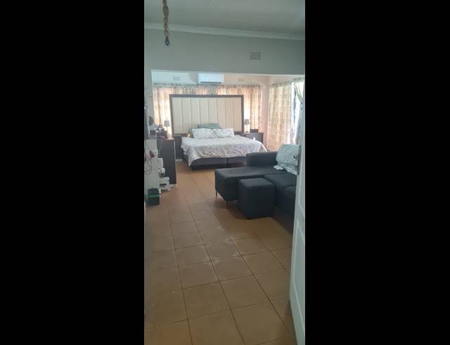 4 BEDROOM HOUSE FOR SALE IN PROTEA PARK